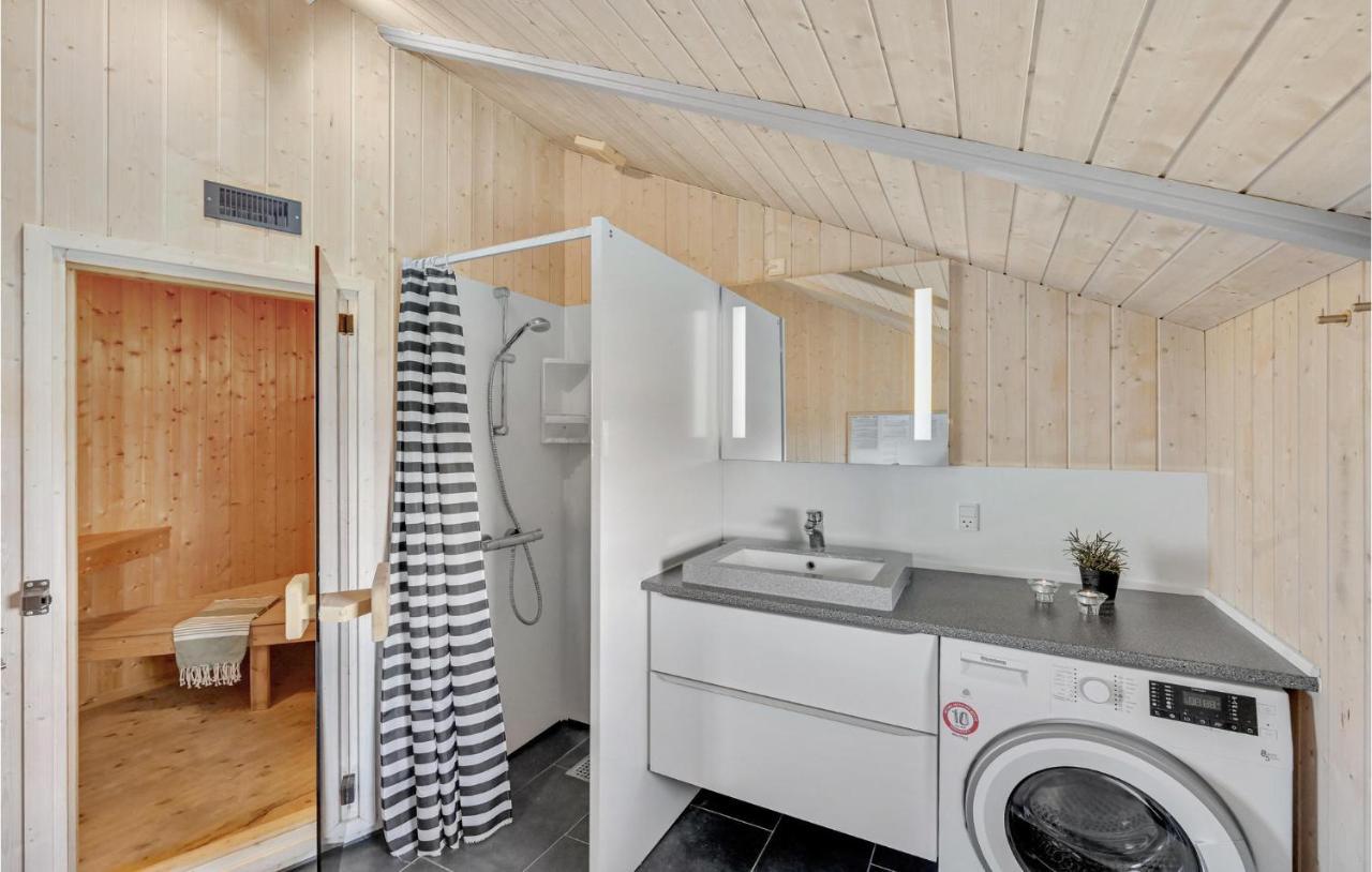 Stunning Home In Hvide Sande With Kitchen Bjerregård المظهر الخارجي الصورة