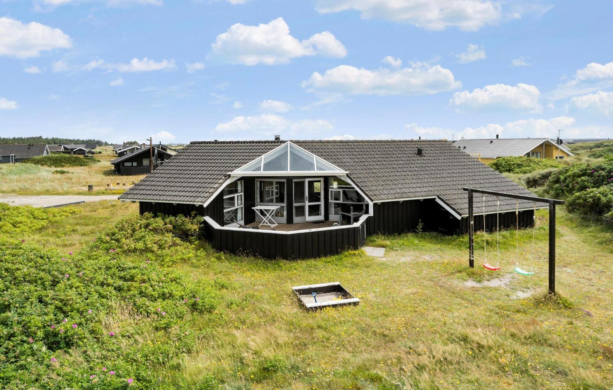 Stunning Home In Hvide Sande With Kitchen Bjerregård المظهر الخارجي الصورة